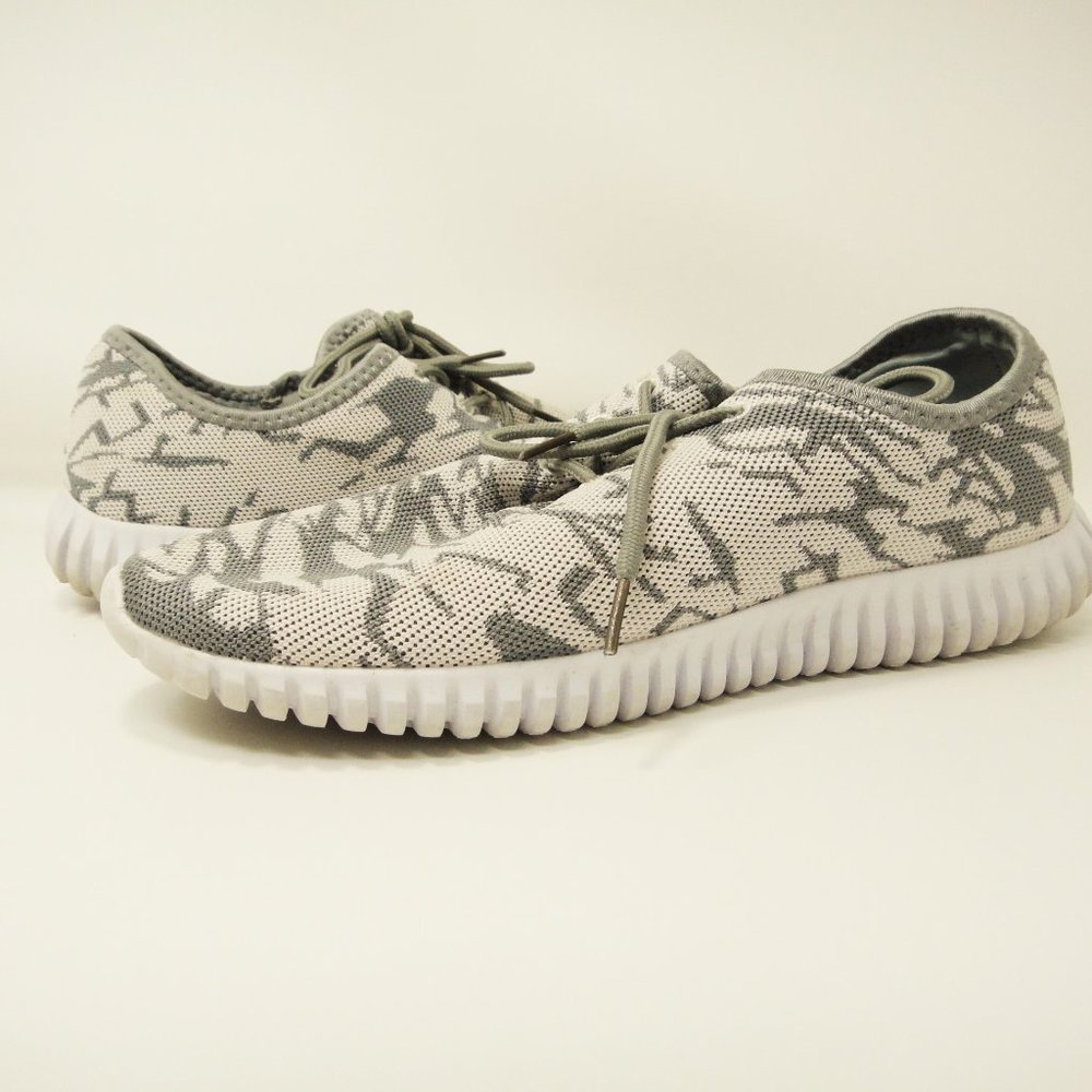 Dirty Laundry Womens Gray Camo Slip On Lace Adjust Comfort Sneakers Shoes sz 8 - Picture 11 of 12